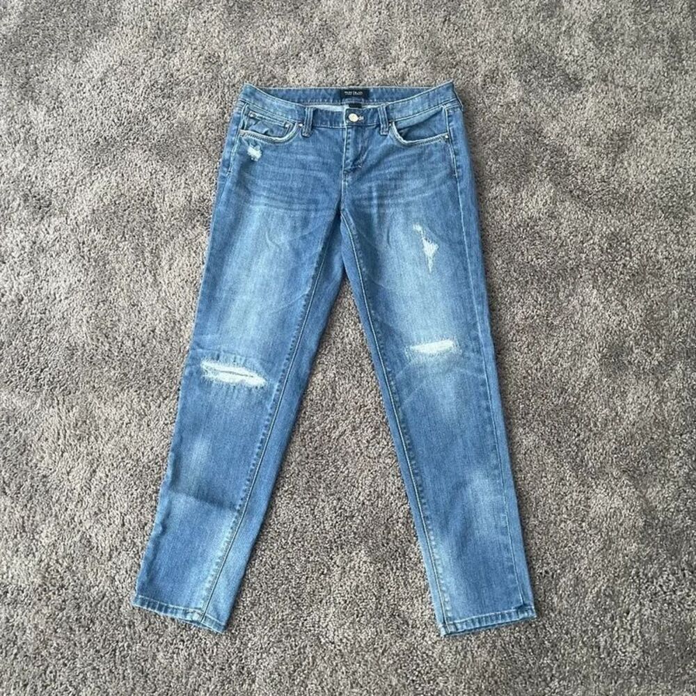 WHITE House BLACK Market jeans :)